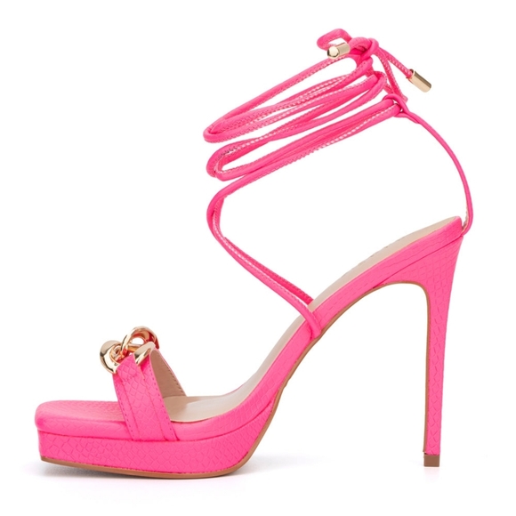 NWT Fuscia Women's Cassava Heels - Picture 3 of 14